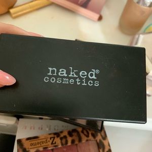 Naked cosmetics palette